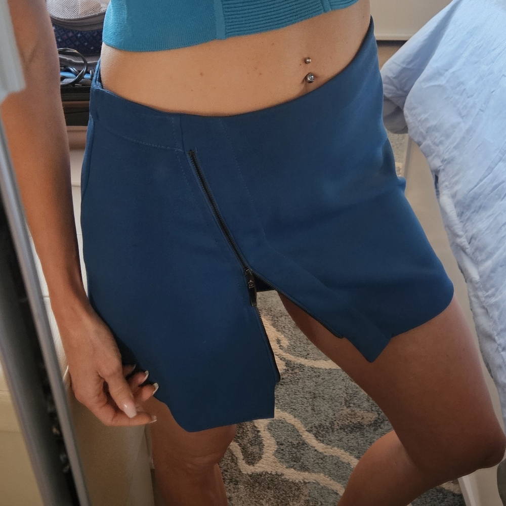 Koralline Italian.Teal Blue Women's Zip-Front Shorts Size 42